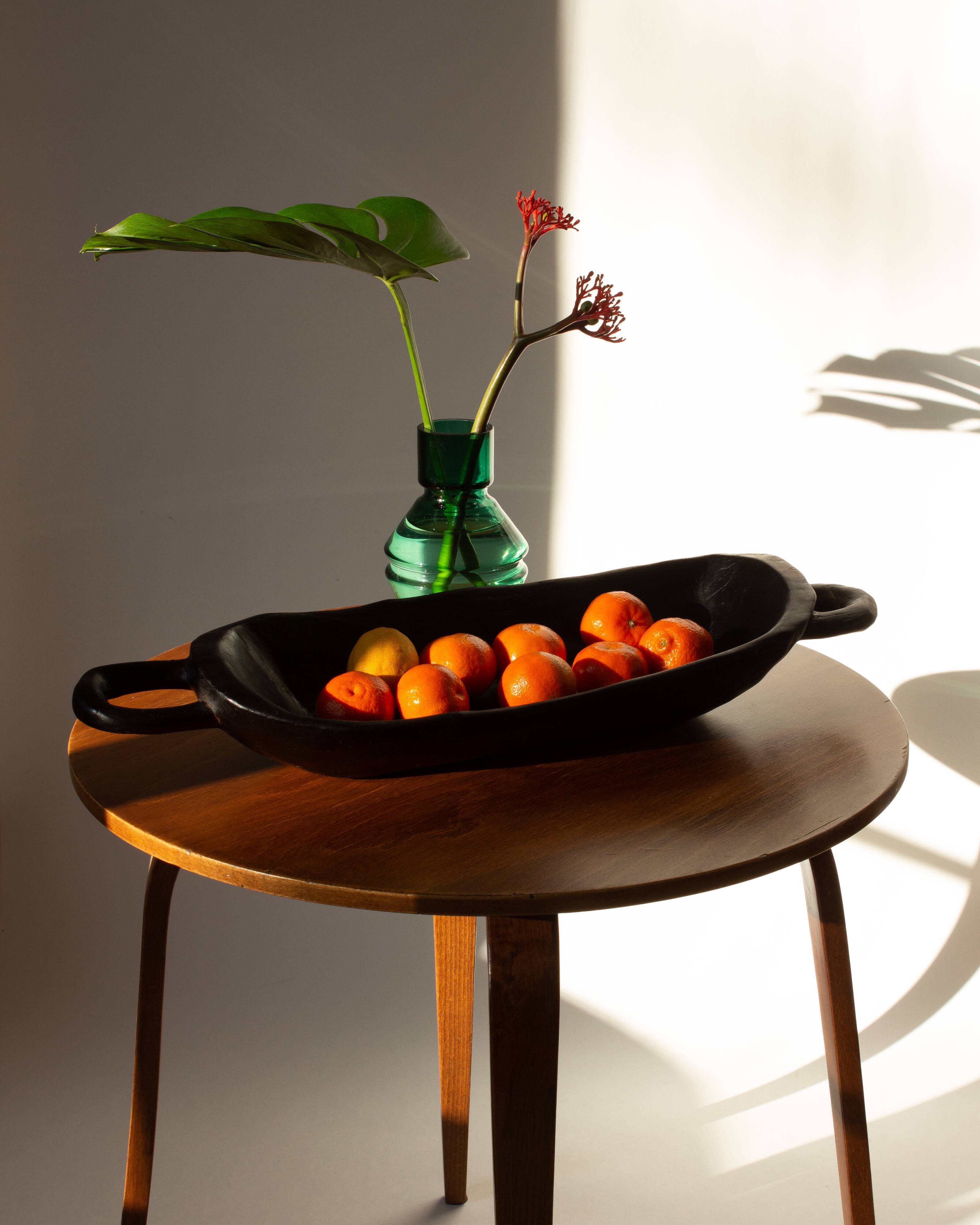 Hand-carved oval basket with handles - Popular work