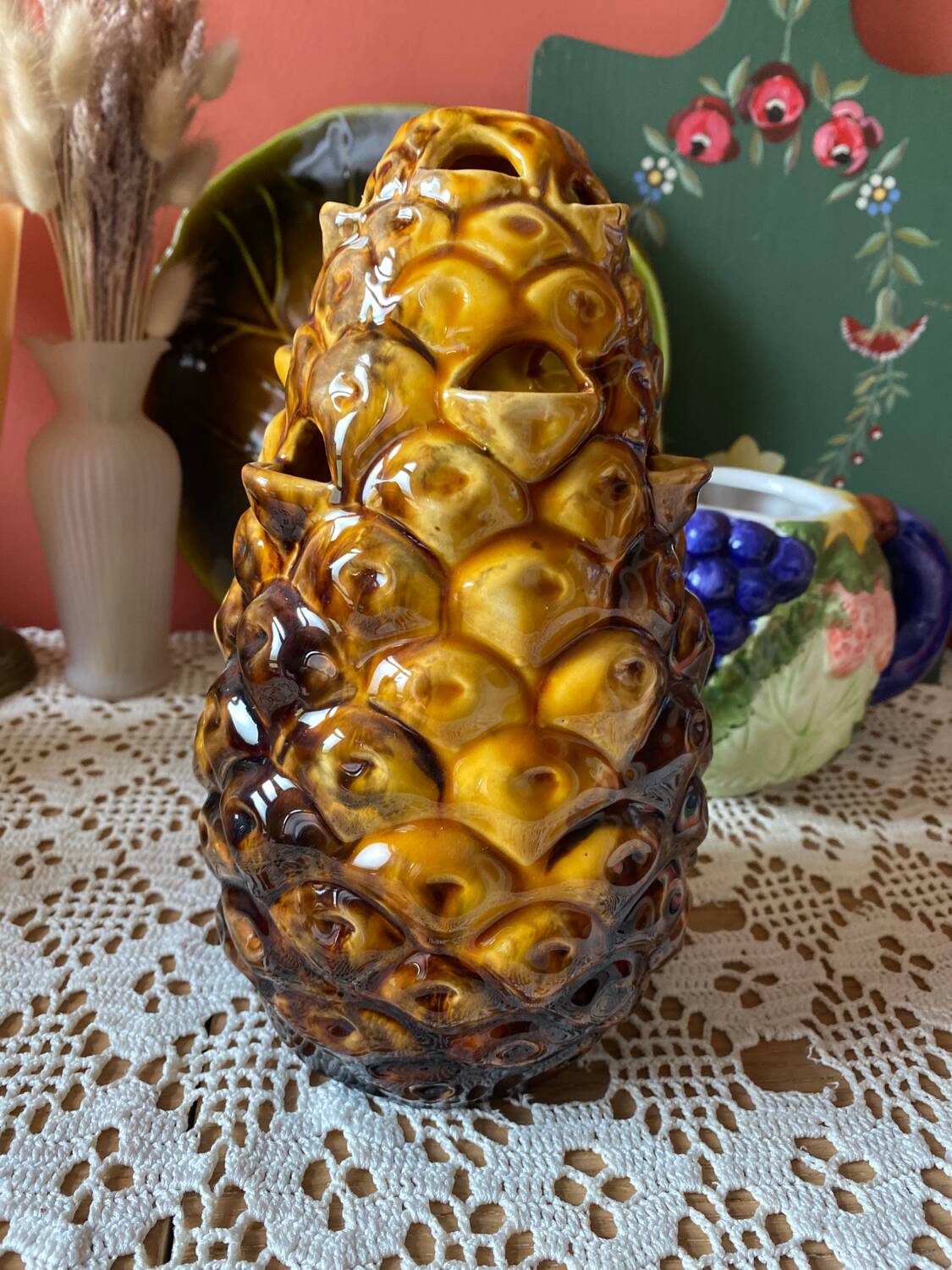 Pineapple slip vase