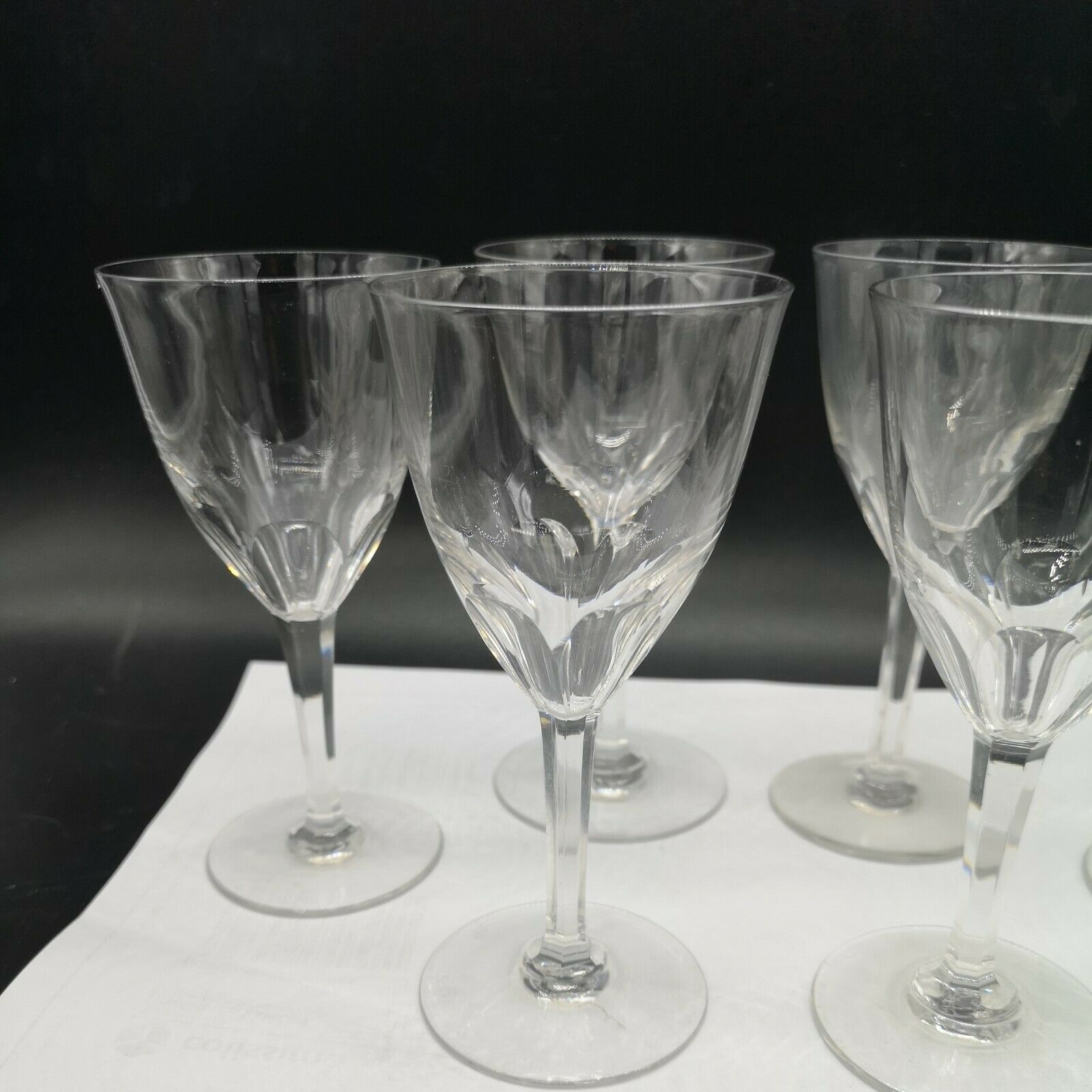 Series of 6 white wine glasses signed Baccarat model Zurich