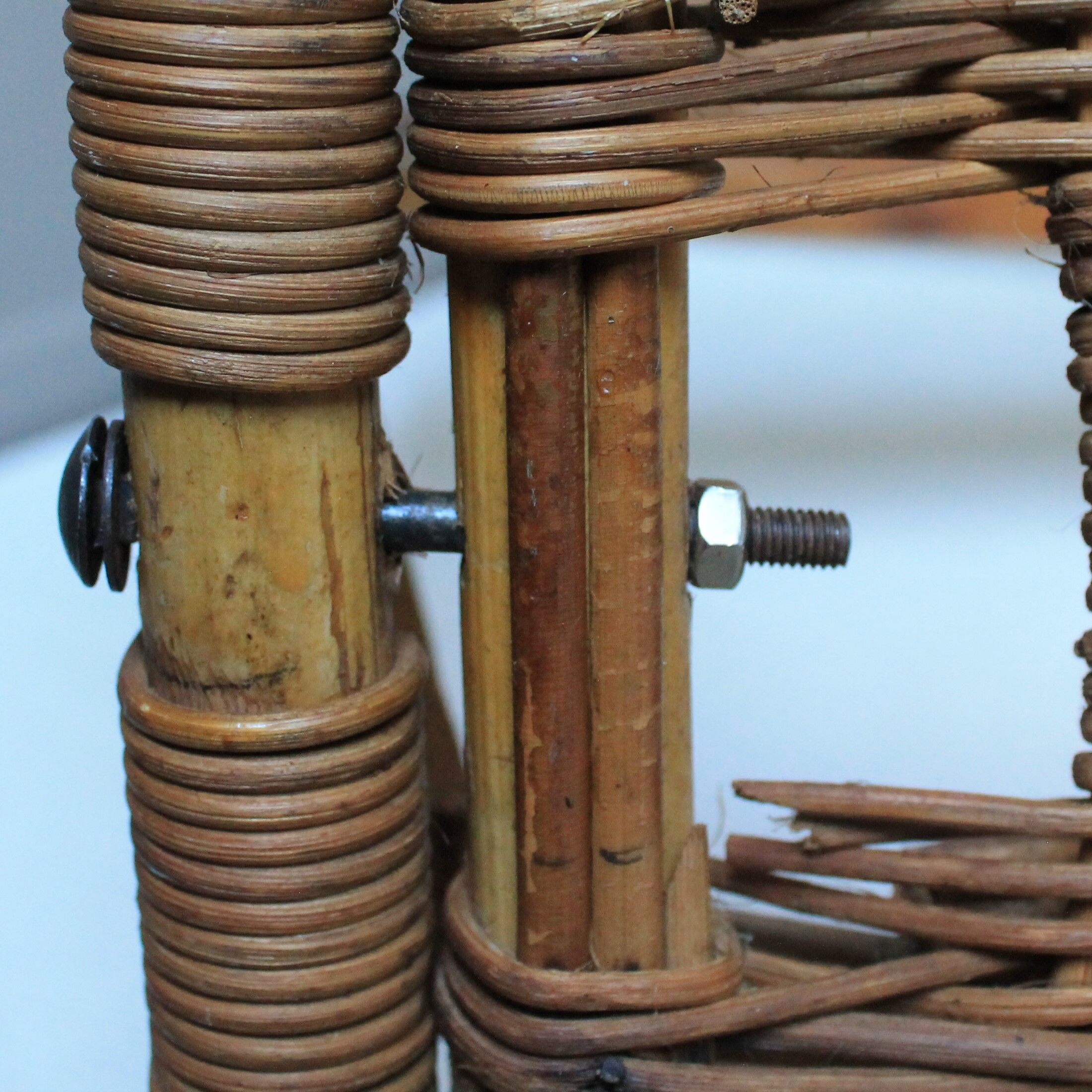 Vintage child ratin bed