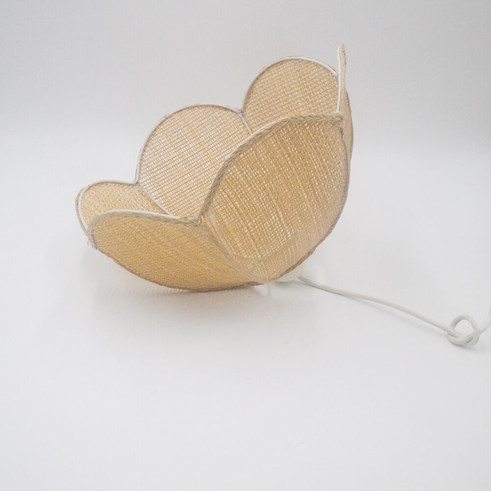Vintage wicker flower pendant lamp