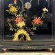 Cabinet vintage chinois laqué noir avec oiseaux et fleurs bohème