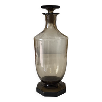 Smoked glass carafe with stopper