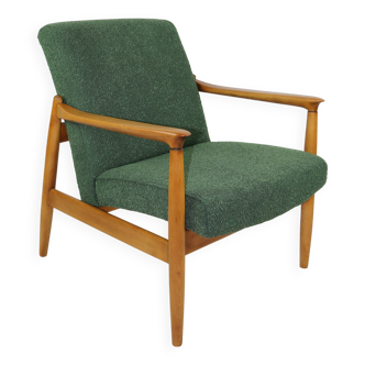 Fauteuil Boucle GFM-64 vert attribué à Edmund Homa, années 1970