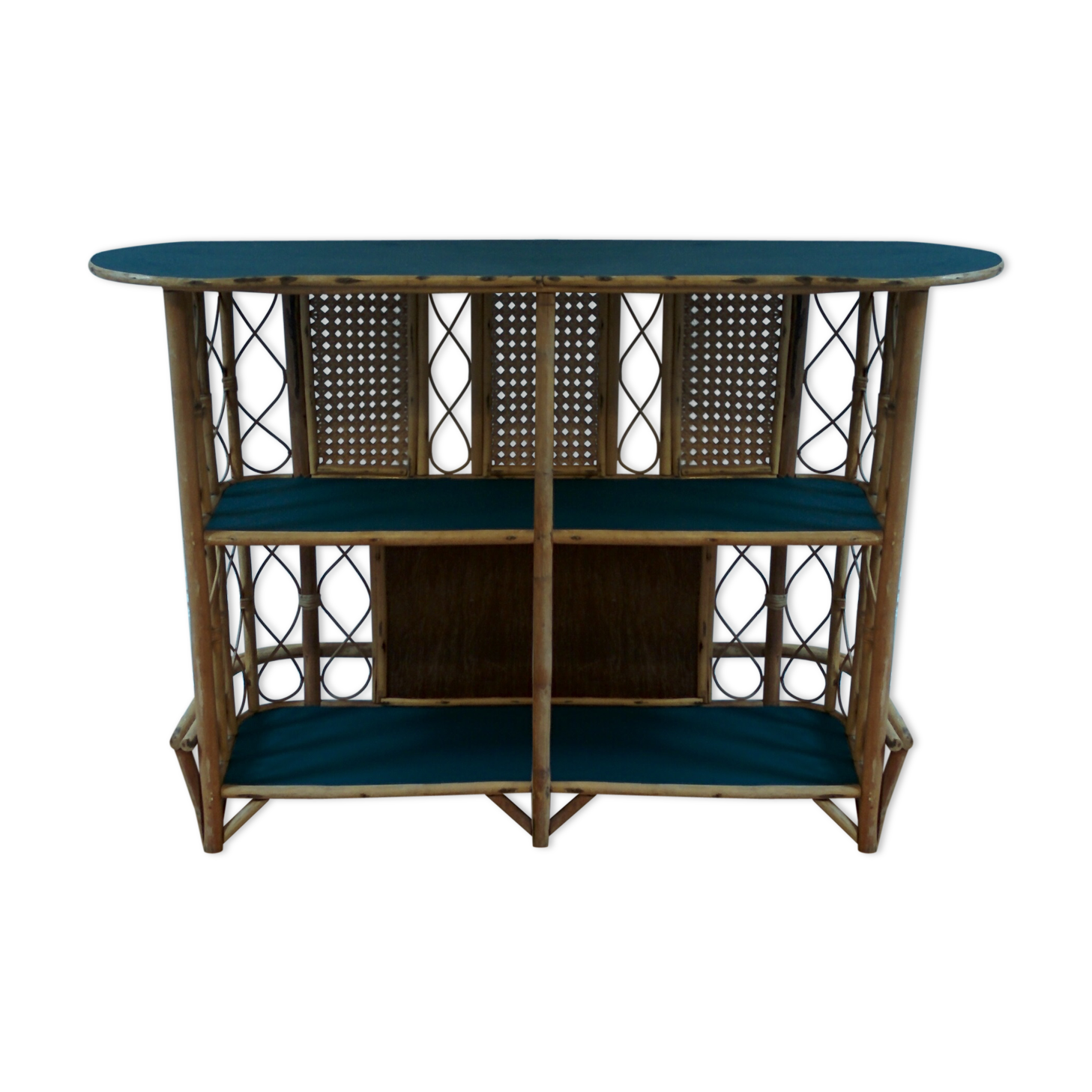 Vintage rattan bar