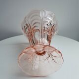 Vase en verre rose