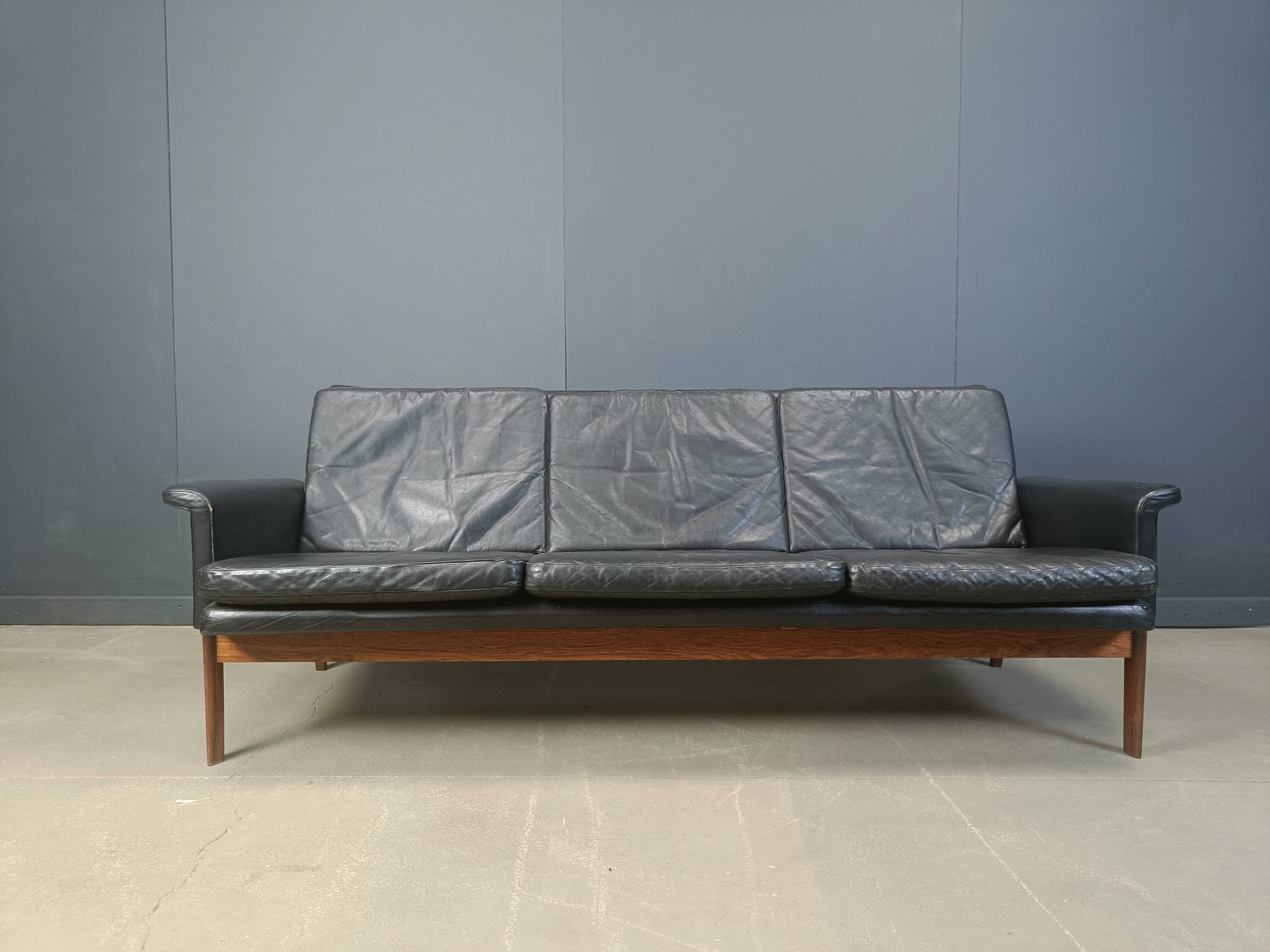 Jupiter Sofa by Finn Juhl for from France and Søn and France & Daverkosen