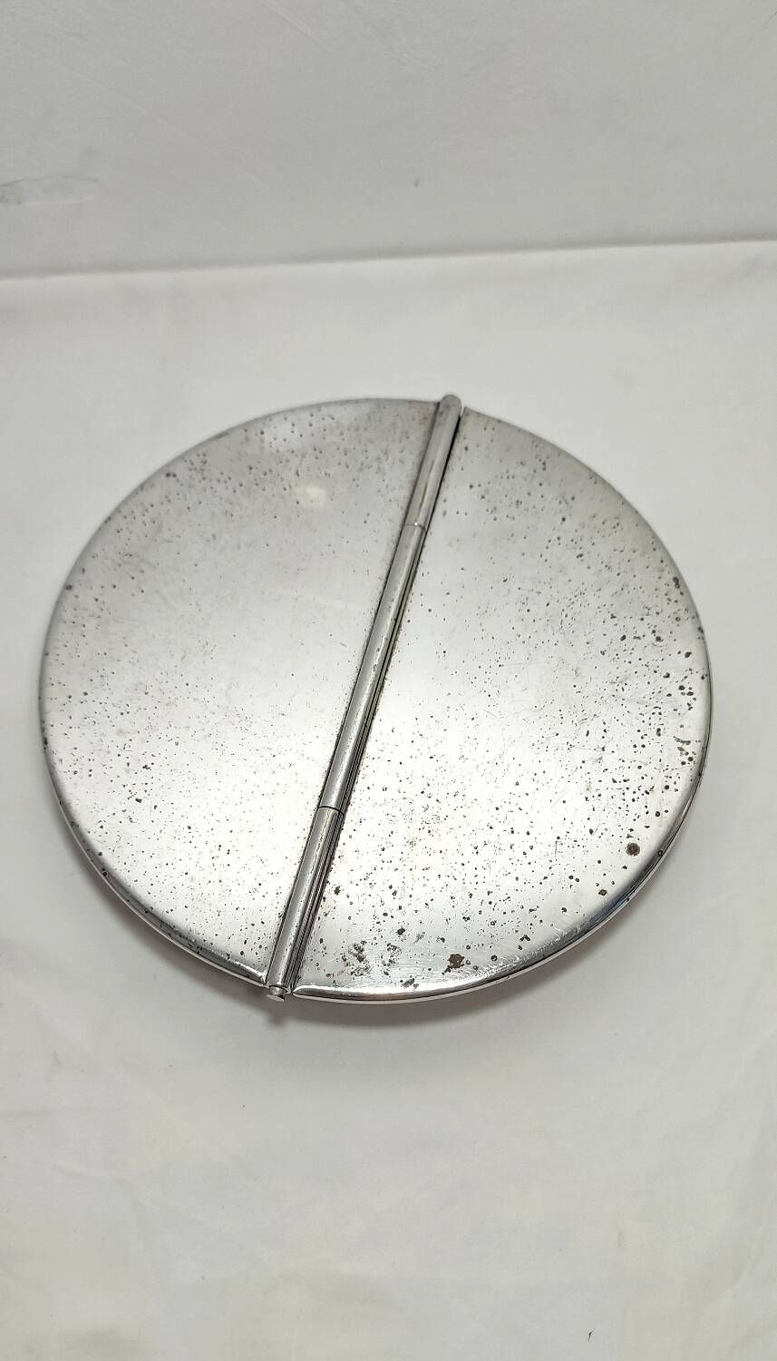 Cenicero metalico "Valenti". Espagne, années 1970.