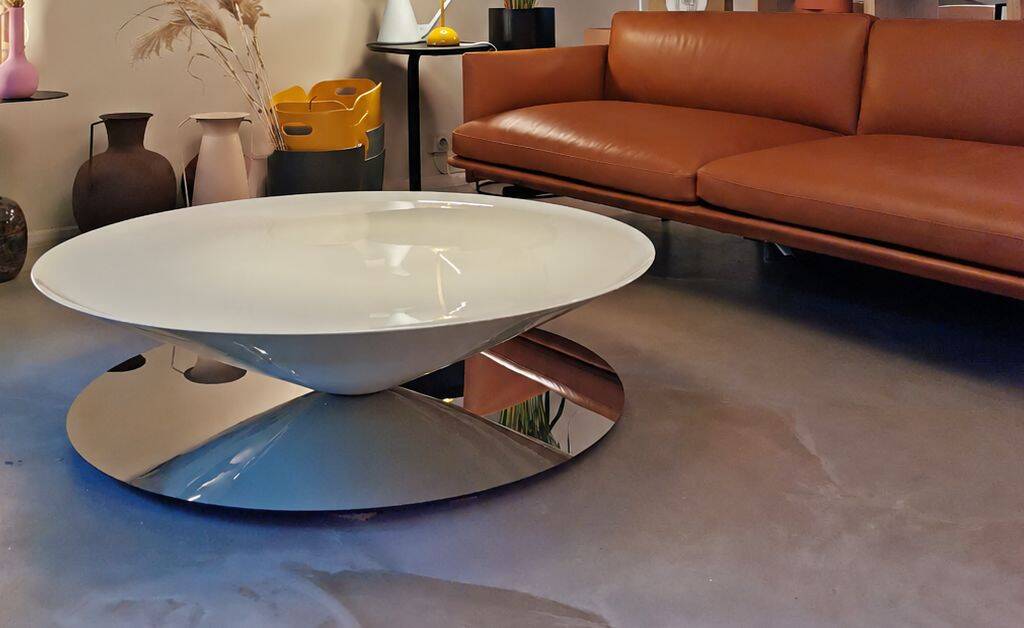 Float coffee table La Chance