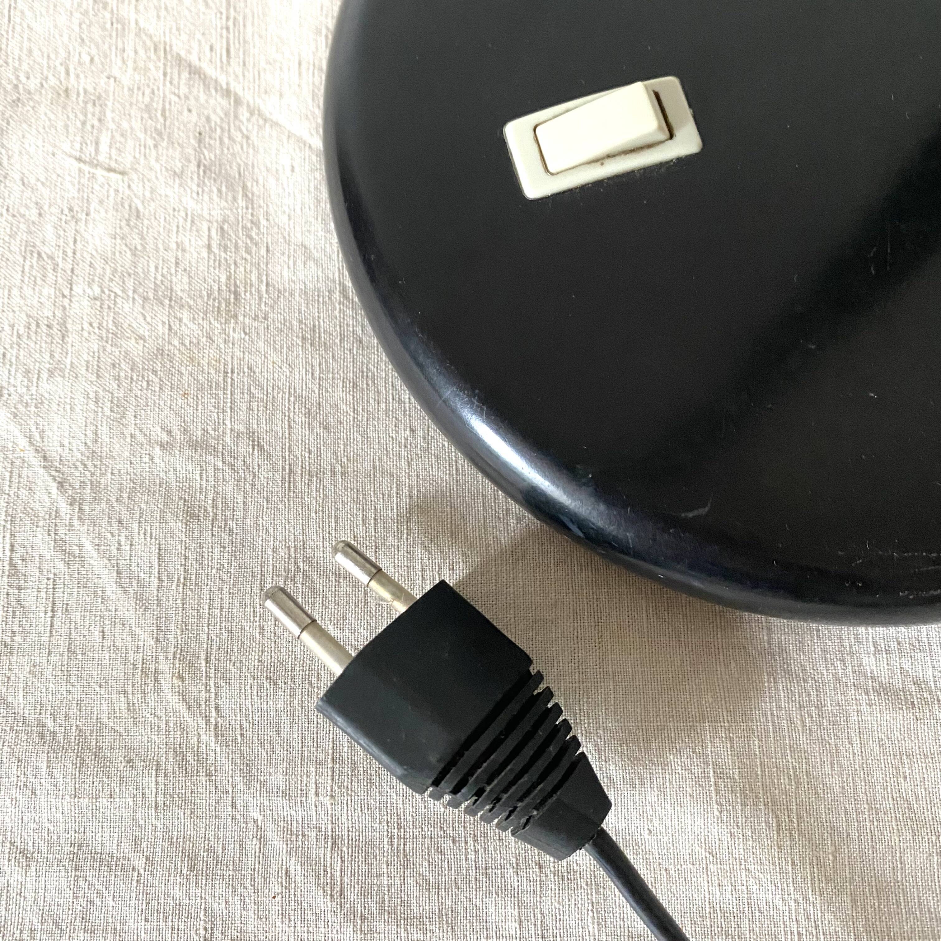 Fase eye ball articulated desk lamp