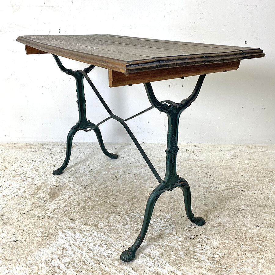 Vintage bistro table 50's