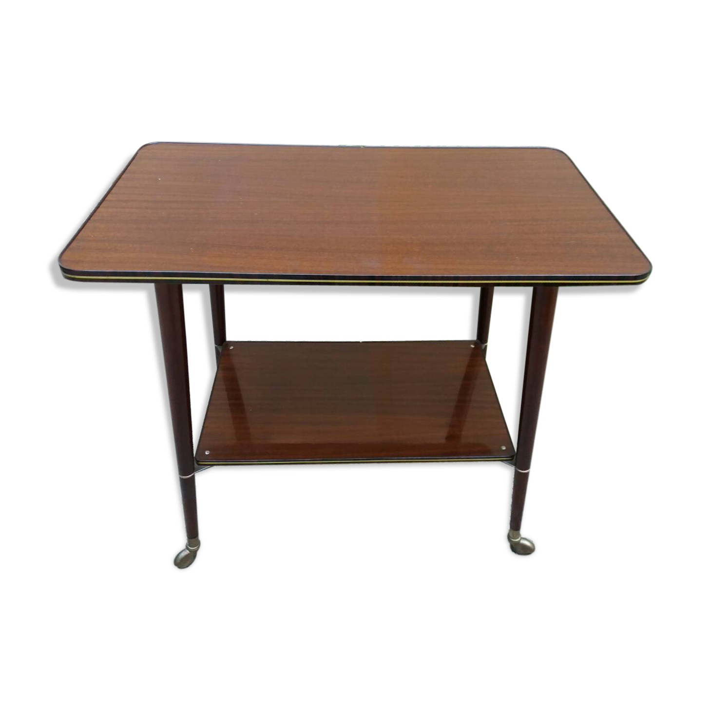 Serving rolling the 1950s vintage