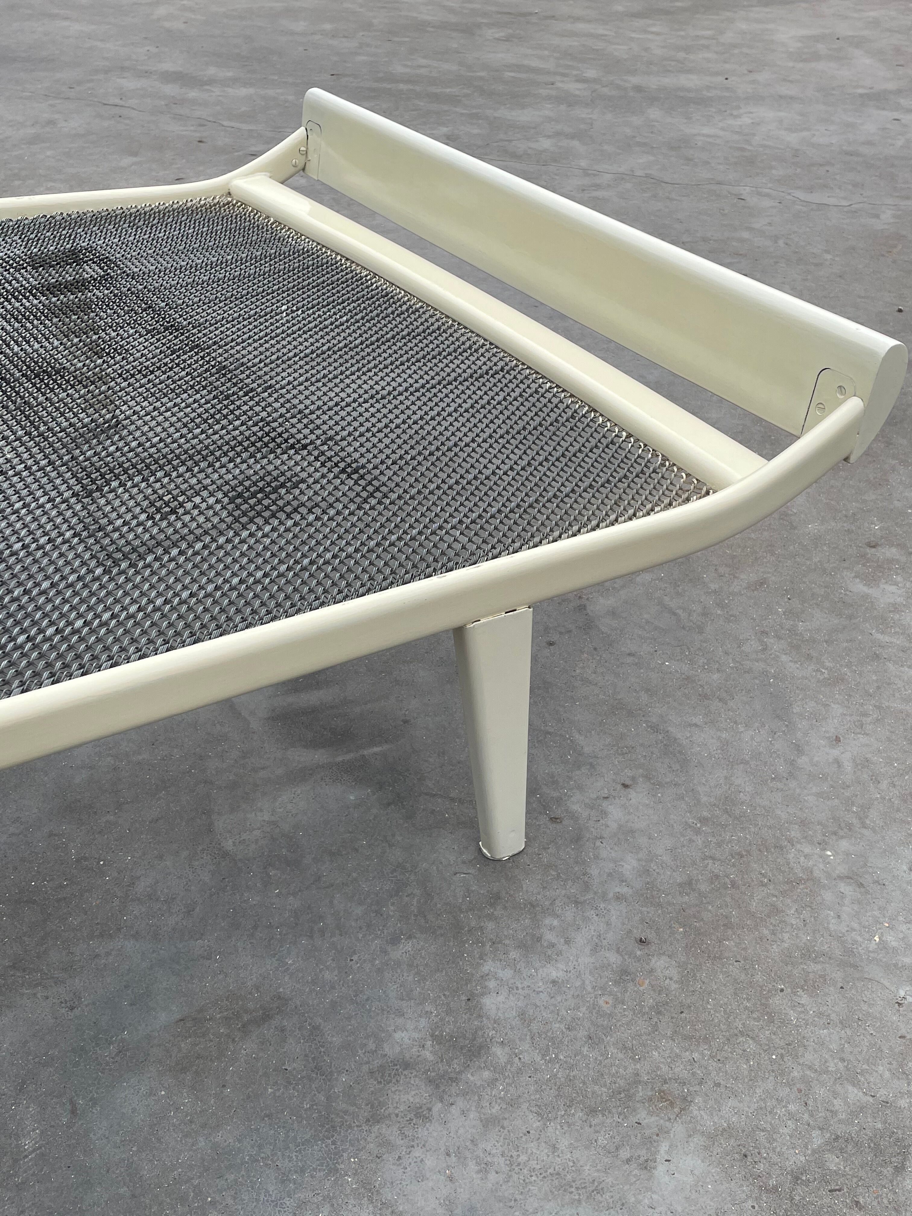 Vintage daybed Auping Cleopatra design by Dick Cordemeyer