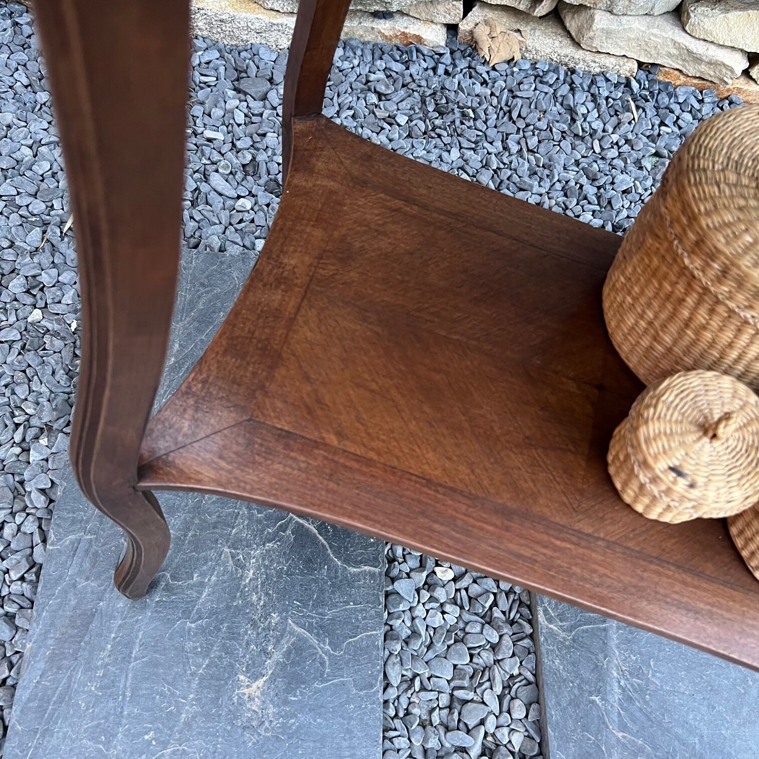 20s service with mirror tray