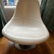 Fauteuil pivotant "egg tirup" de carl öjerstam ", cuir blanc