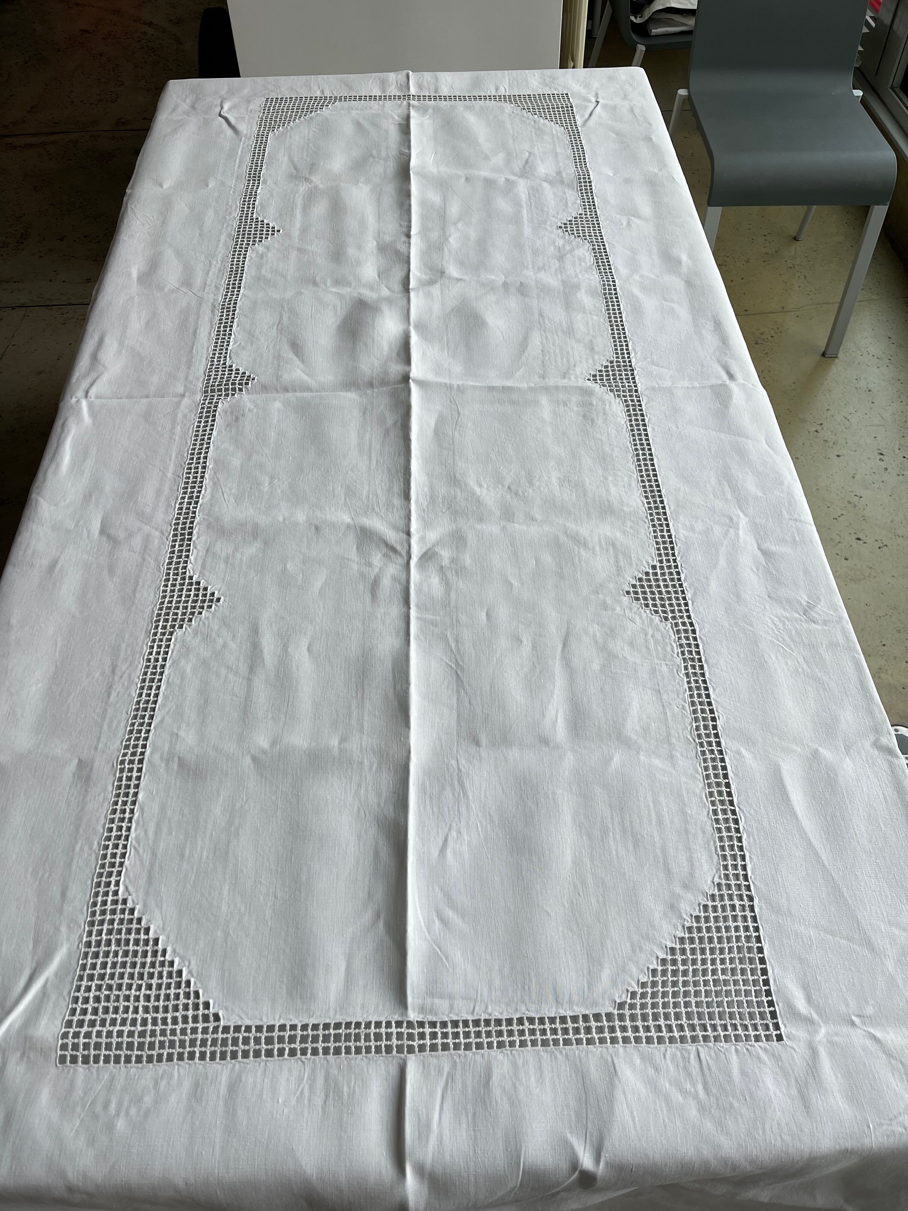 Art Deco hand-embroidered thread tablecloth