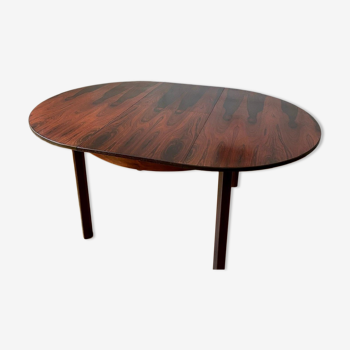 Scandinavian rosewood dining table from Rio