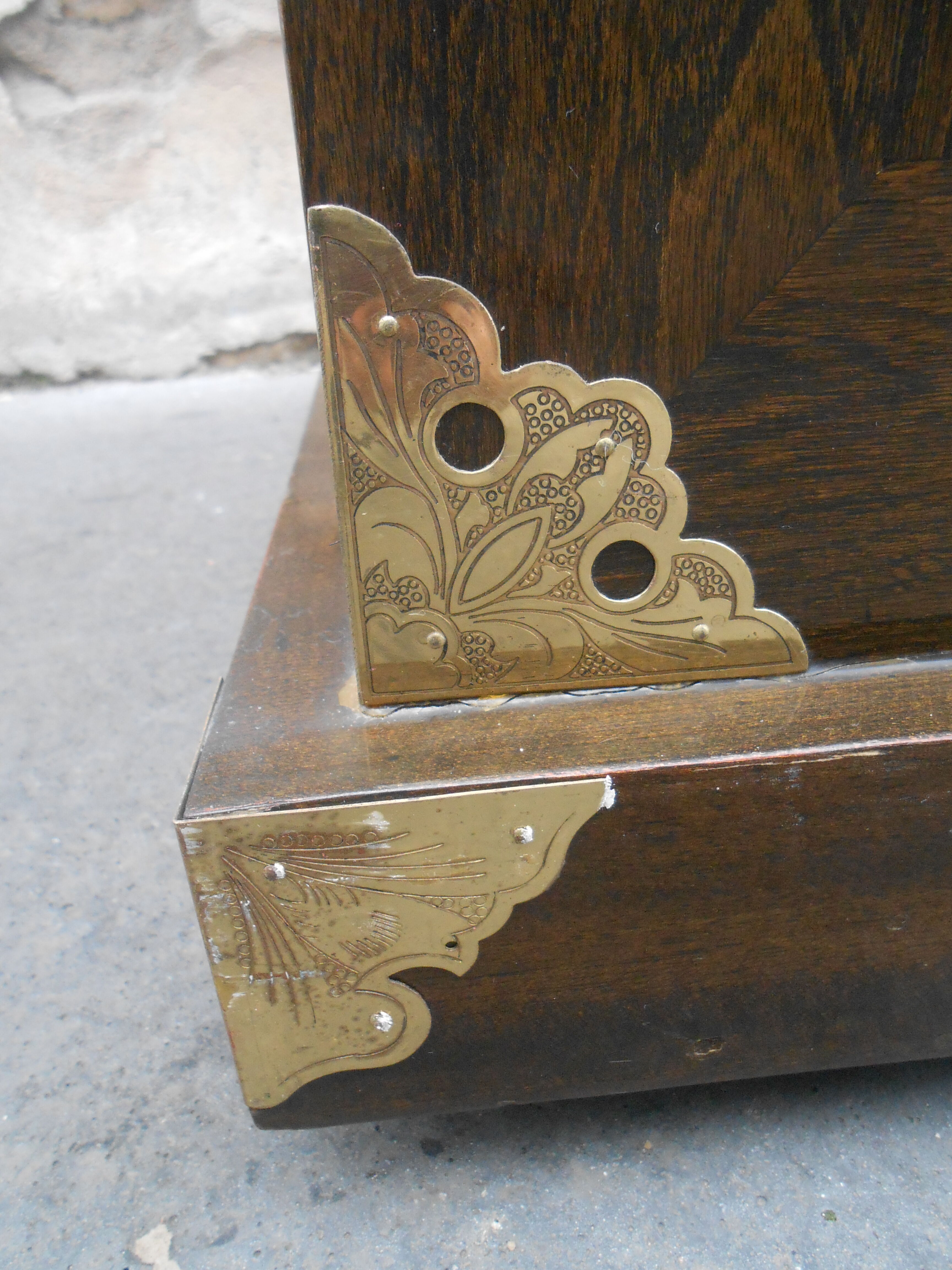 Chinese bar furniture