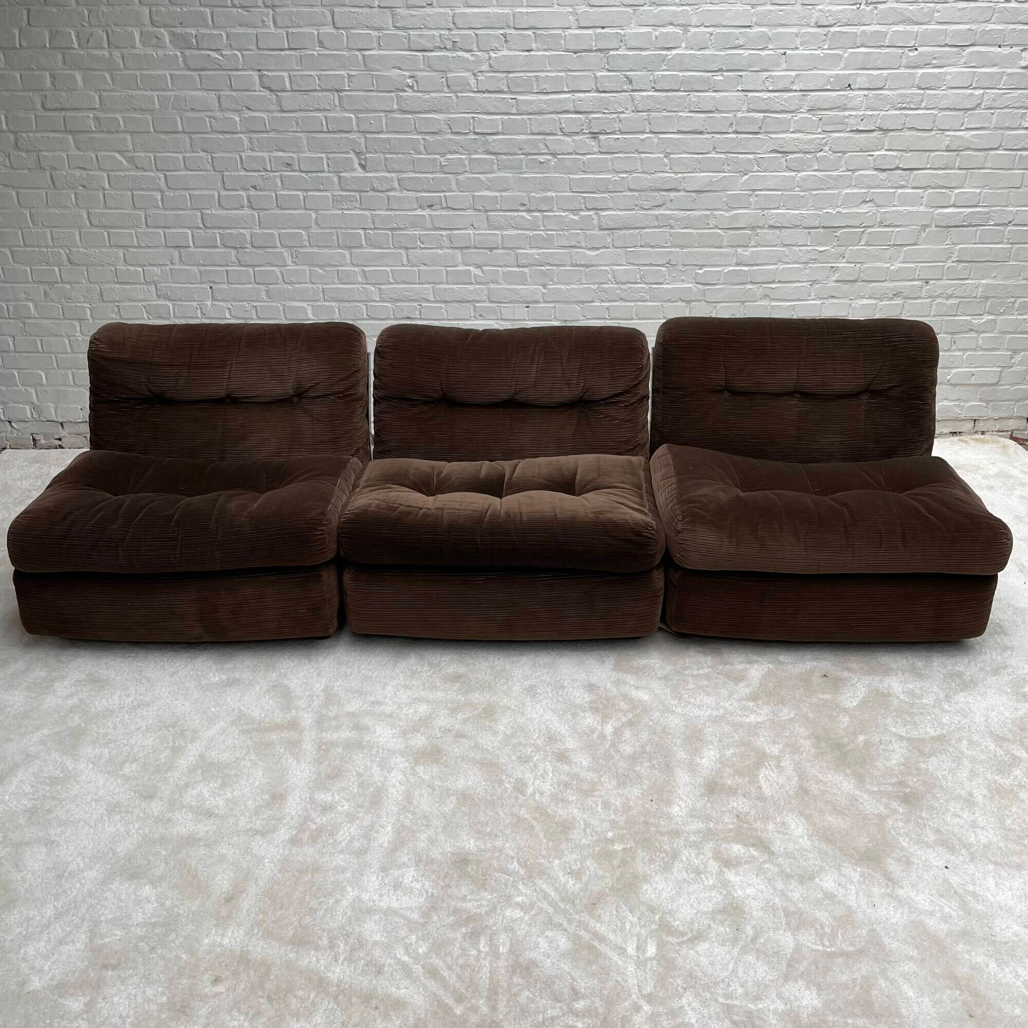 3 amantas in brown corduroy by Mario Belinni for B&B Italia