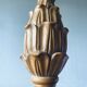 Lampe en bois sculpté