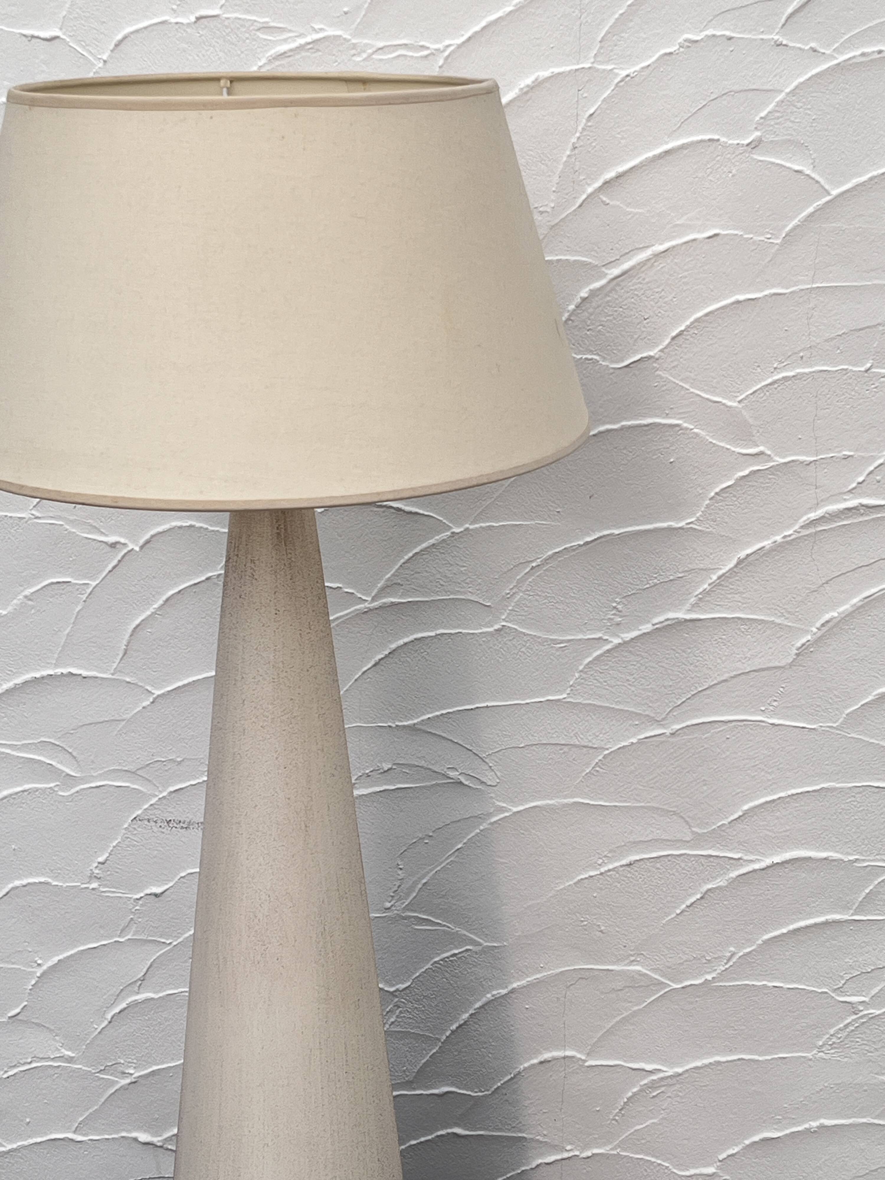 Cream ceramic lamp