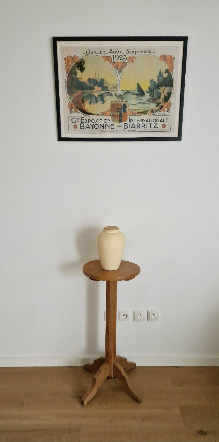 Solid pine wood pedestal table 1940s