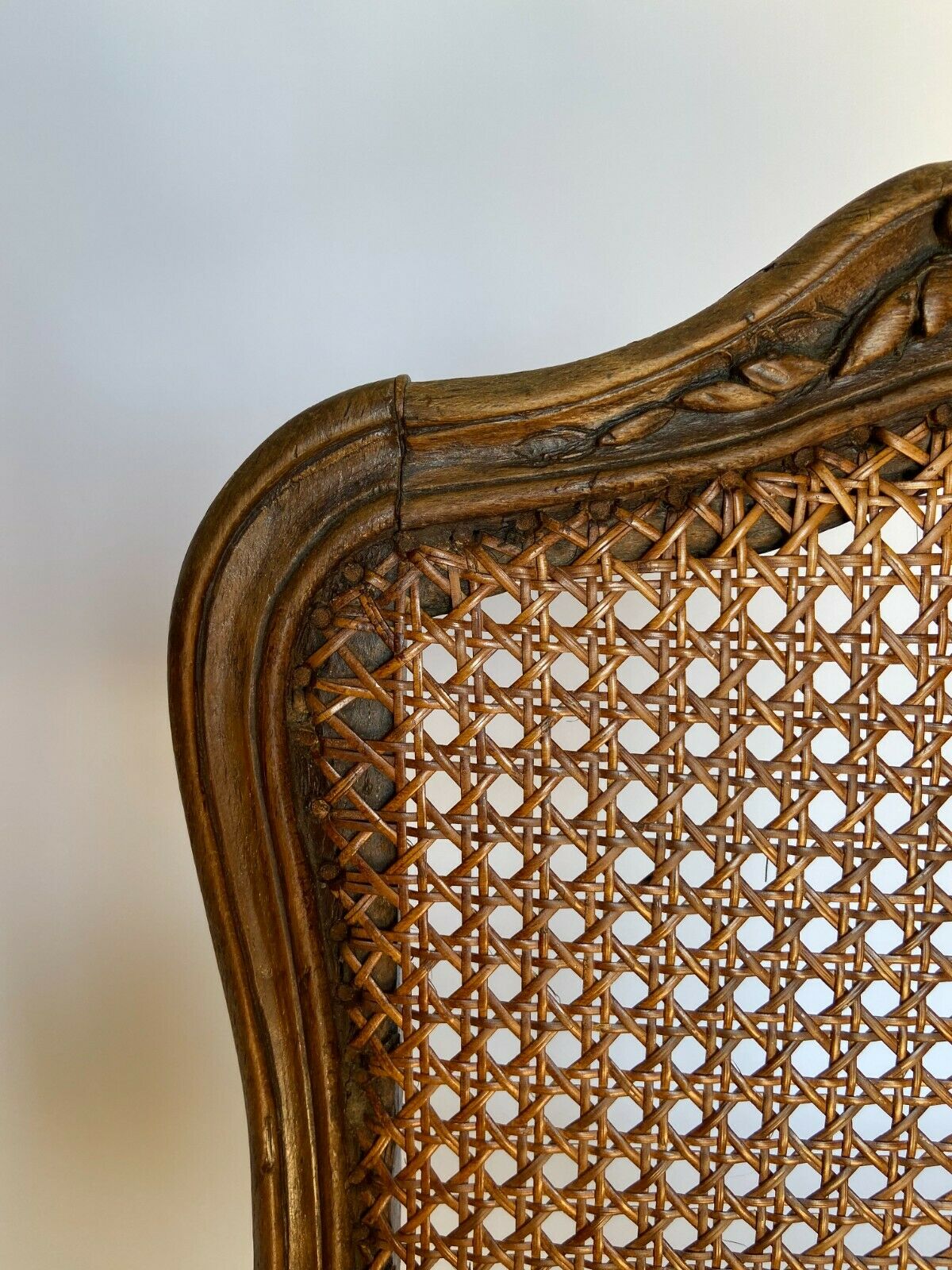 Chaise de style Louis XV decor floral cannage fin XlXeme