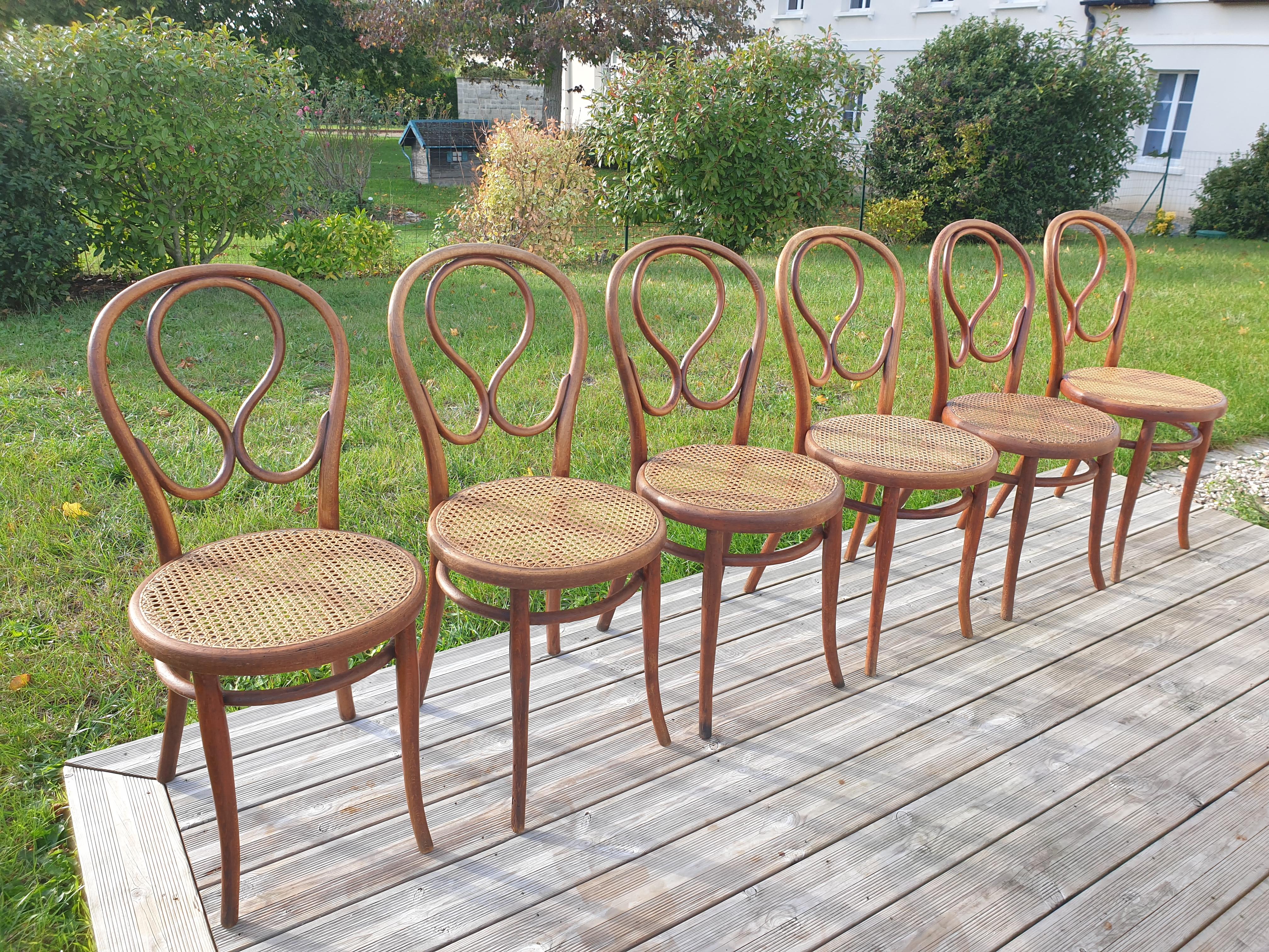 Série de 6 chaises Thonet N°20 Omega