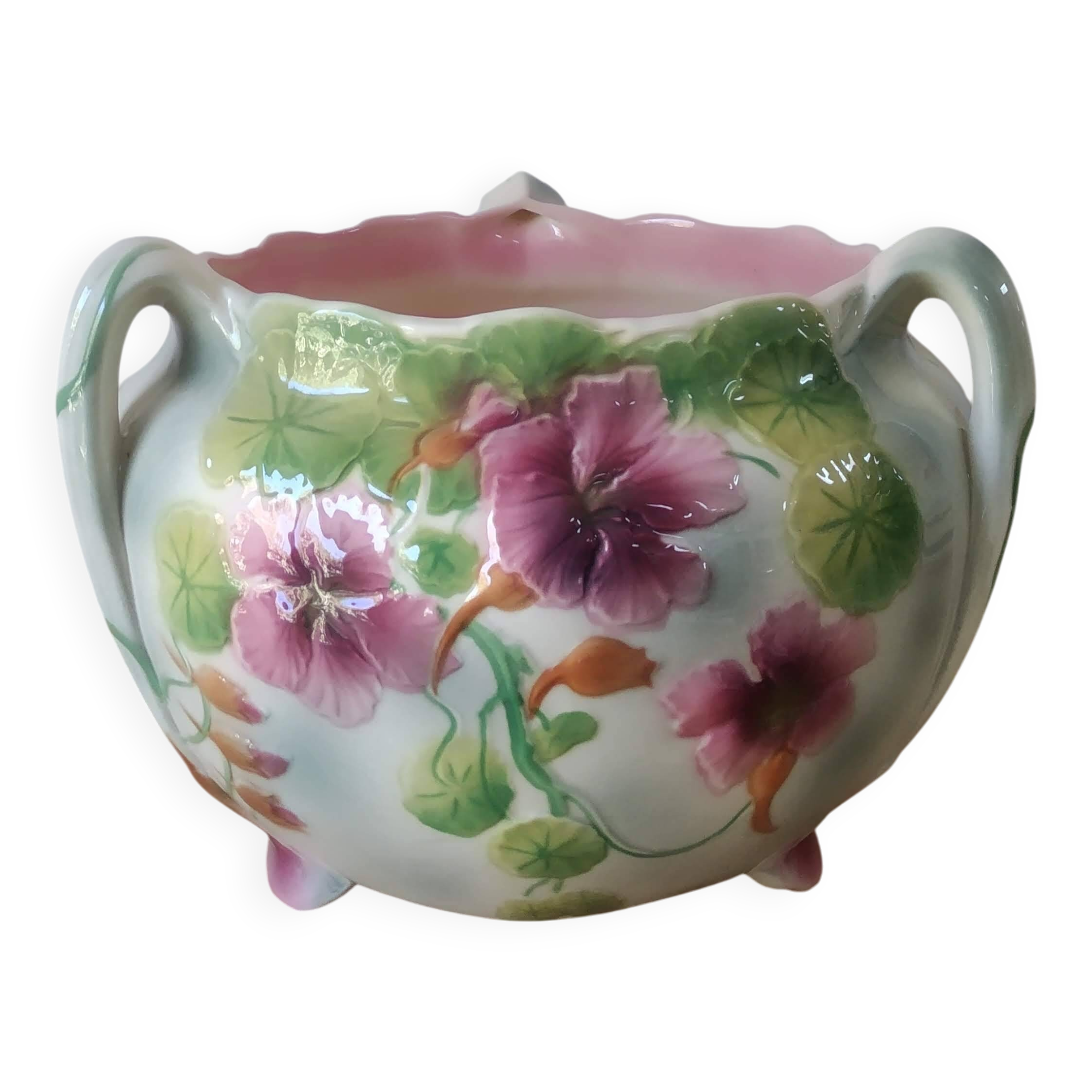 Saint Clément slip pot with Nasturtium decor