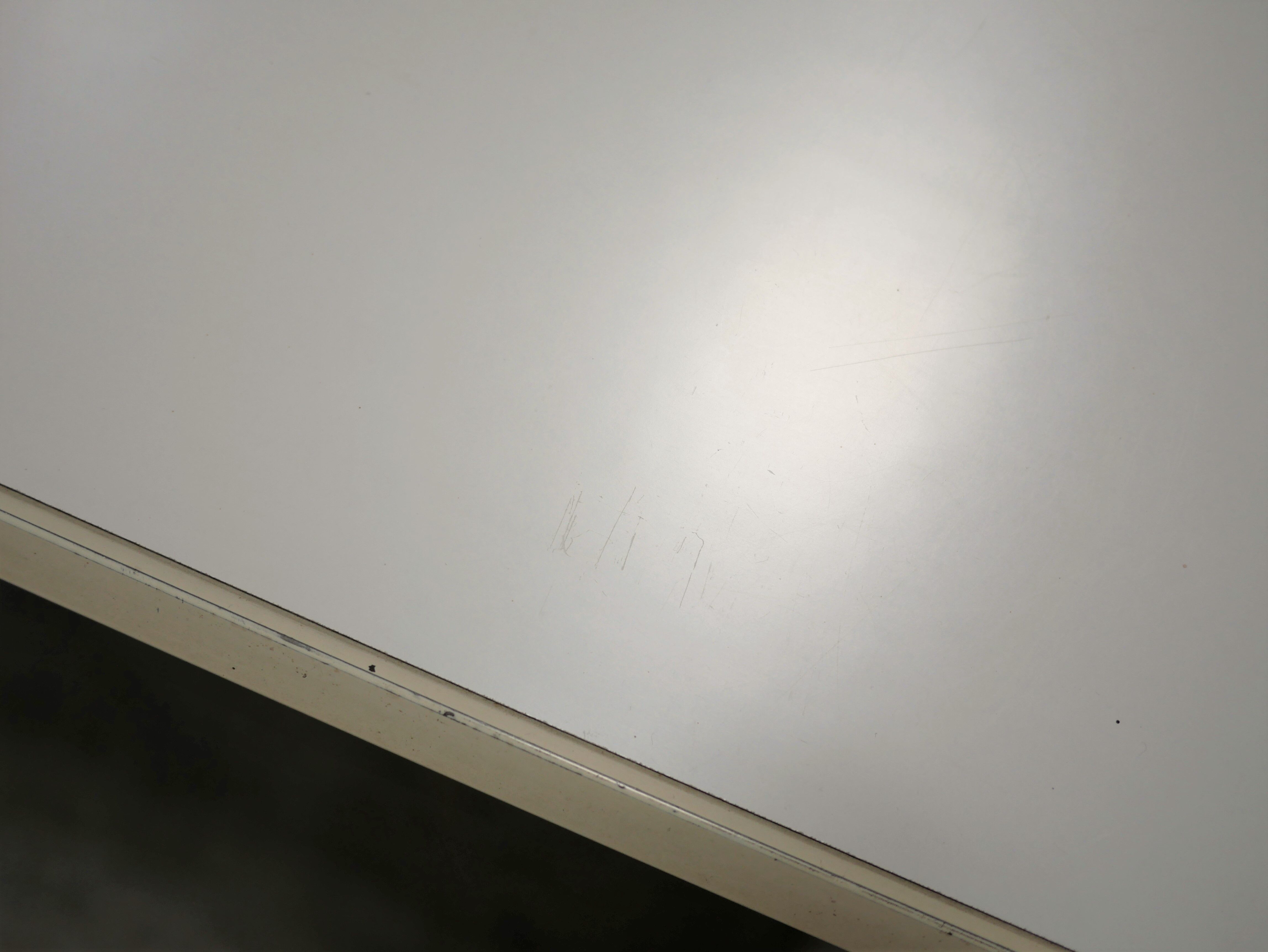 Furniture ranges vintage vinyls on wheels