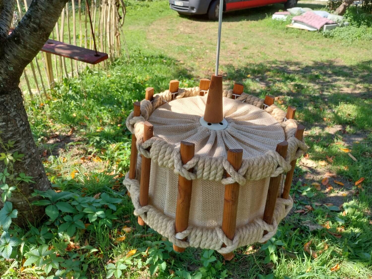 Wool and wood suspension