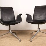 Pair of Danish armchairs in Black Leather and Chromed Steel, model FK 6725 Fabricius & Kastholm by Knoll