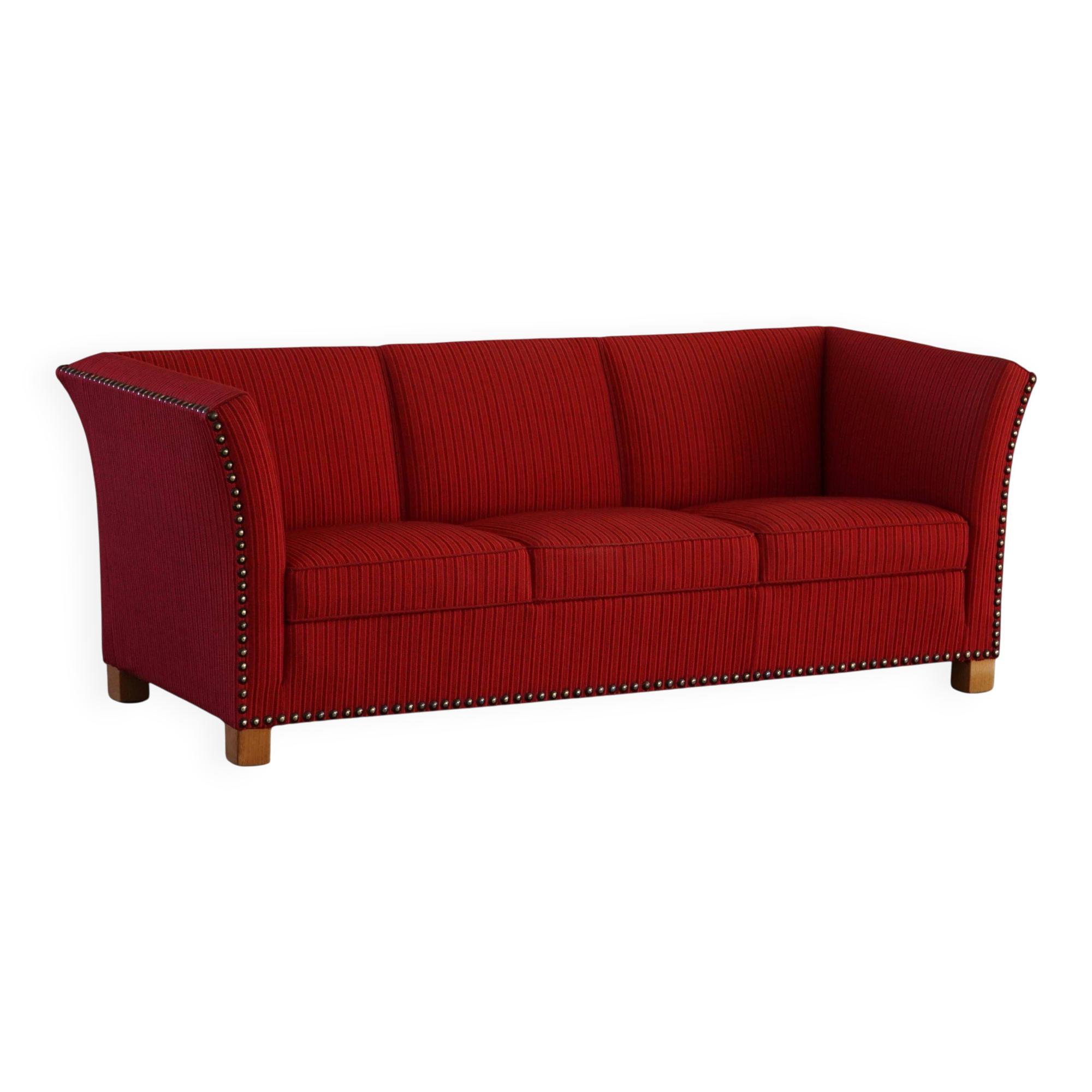 Art Deco three-seater canapé by a Danish cabinetmaker, Flemming Lassen style, 1940s.