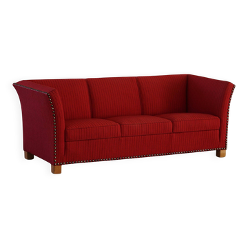 Art Deco three-seater canapé by a Danish cabinetmaker, Flemming Lassen style, 1940s.