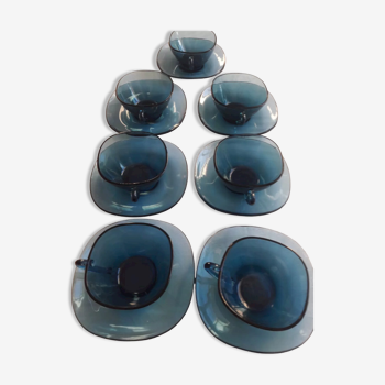 Set of 7 blue glass coffee cups