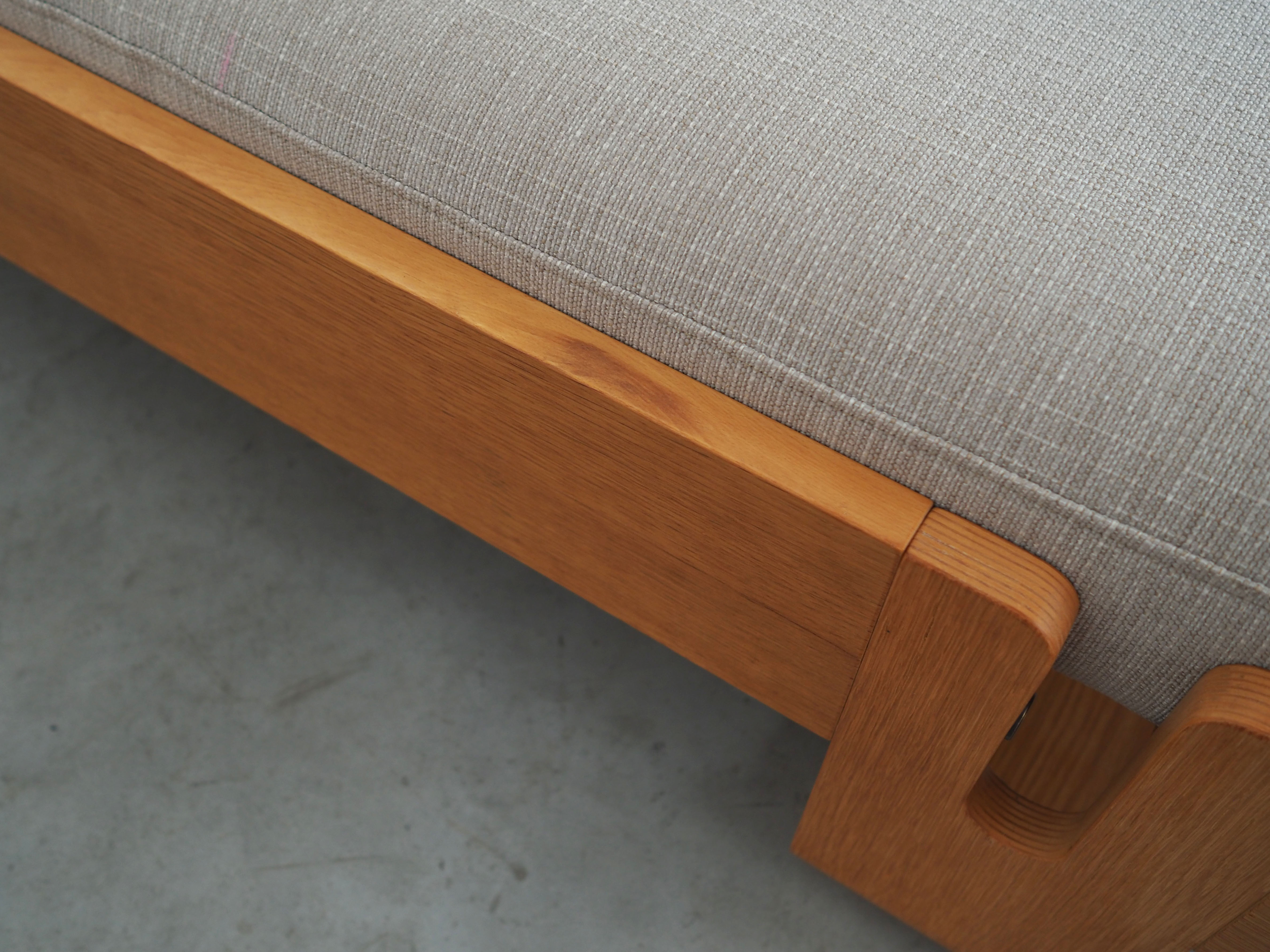 Oak daybed, Danish design, 1970s, production: Denmark