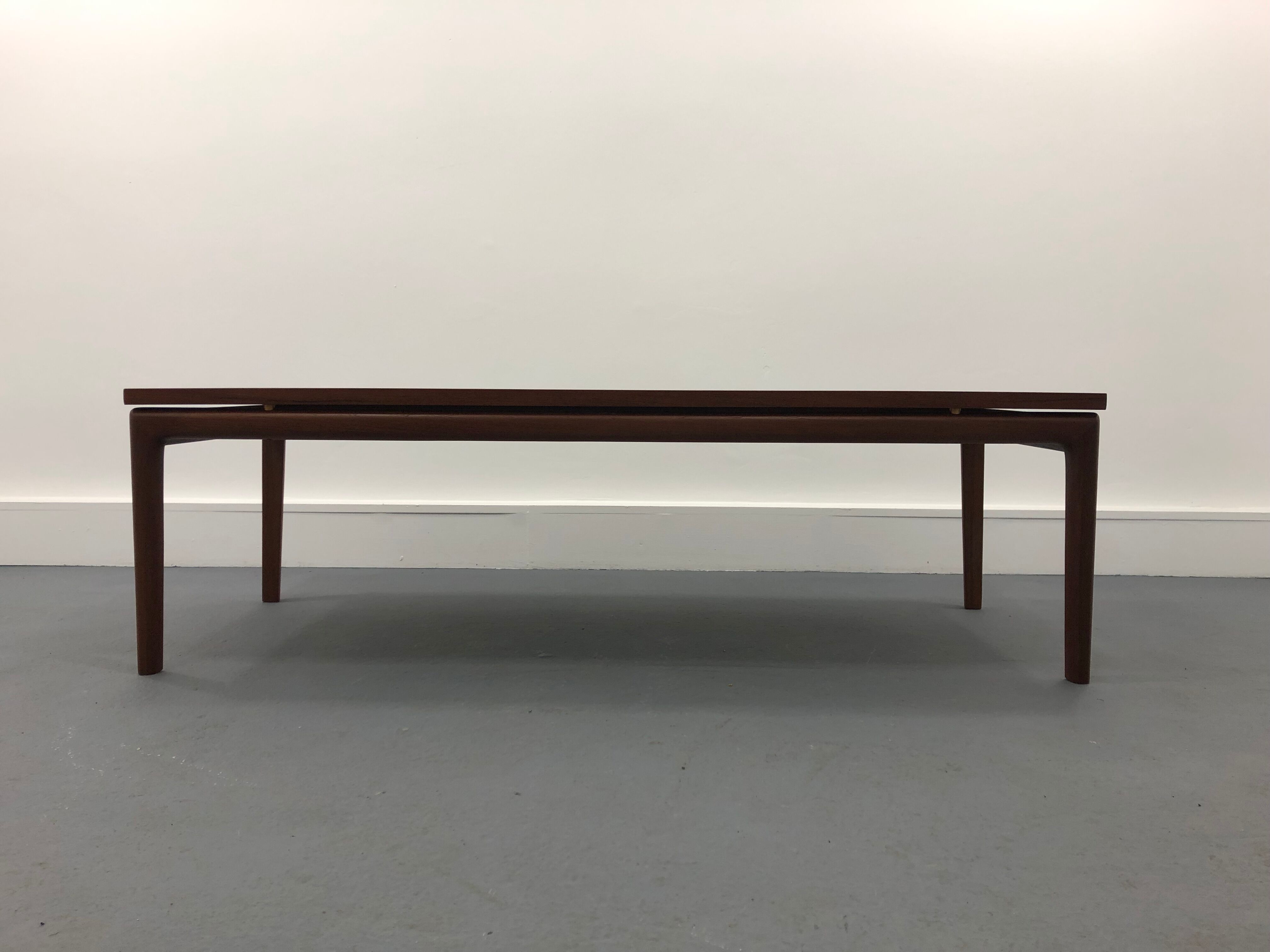 Table basse par Ole Wanscher pour France & Søn, années 1960