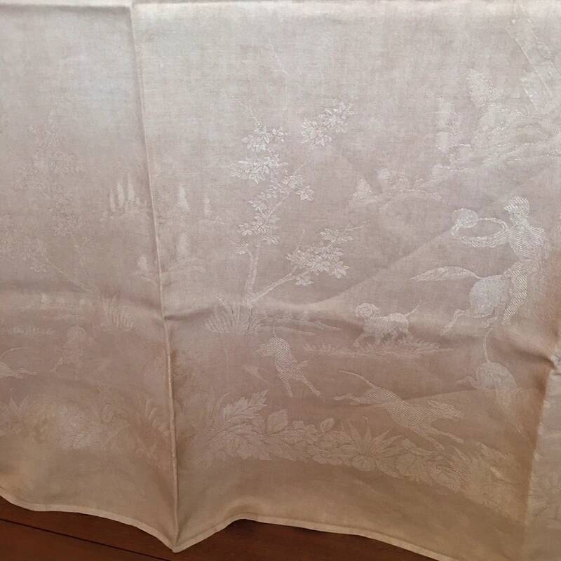 Damask Tablecloth Old Hunting Embroidered S V 150x230 cm