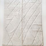 Moroccan Berber carpet blessed ouarain ecru plain with engraved diamonds 320x208cm