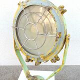 Ancienne lampe projecteur de bateau