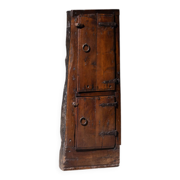 Cabinet vernaculaire antique, France, XIXe siècle