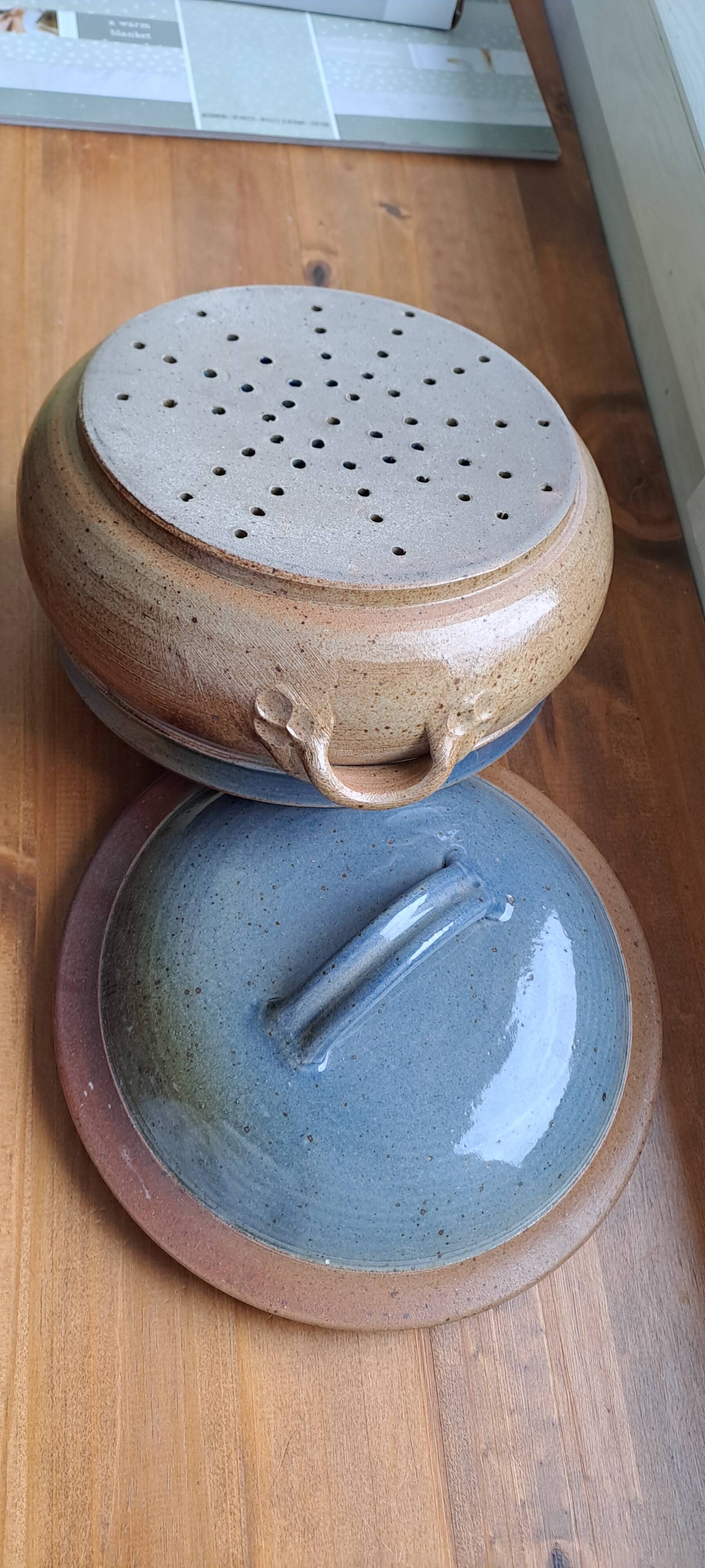 Corsican artisanal pottery