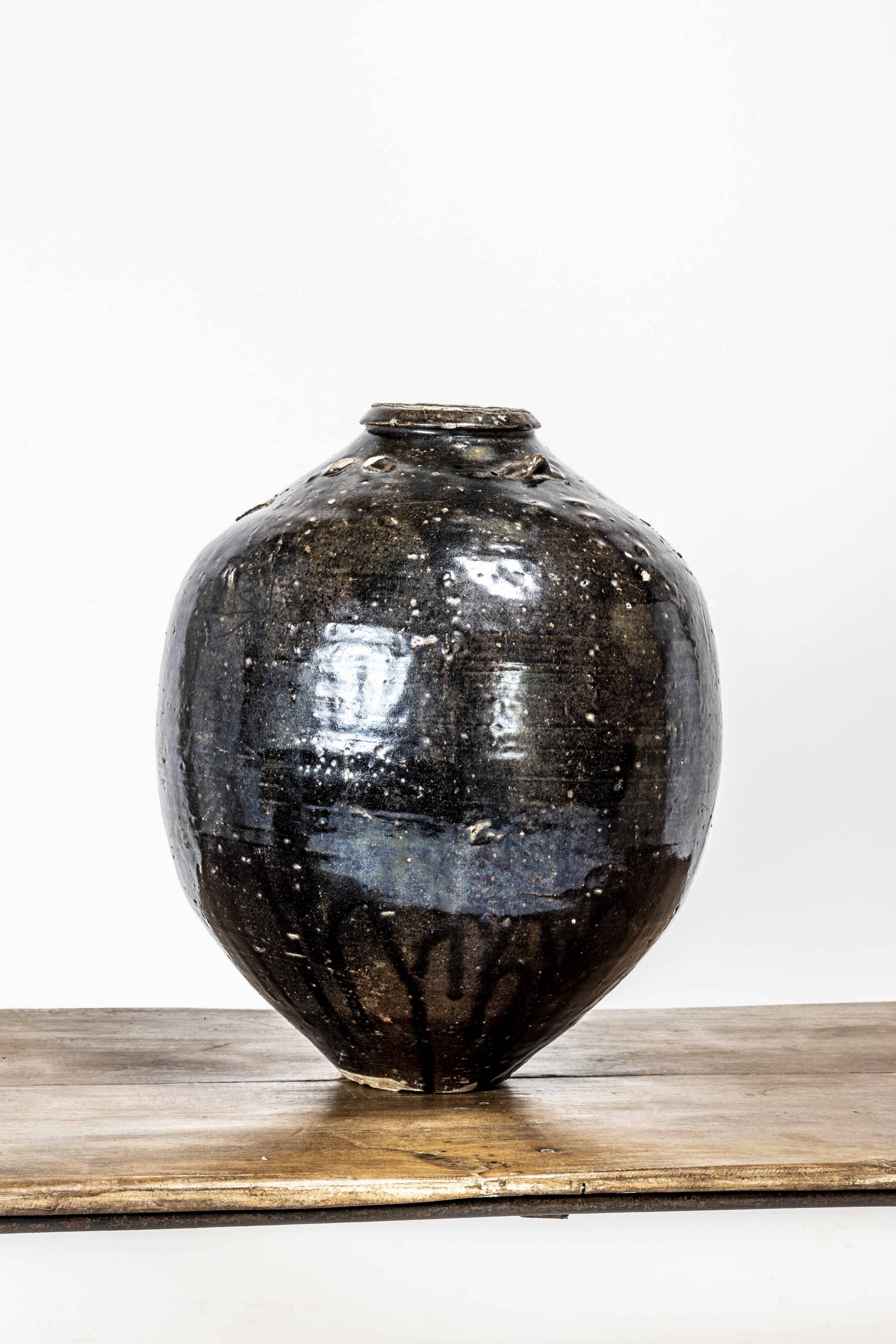 Chinese jar in glazed stoneware