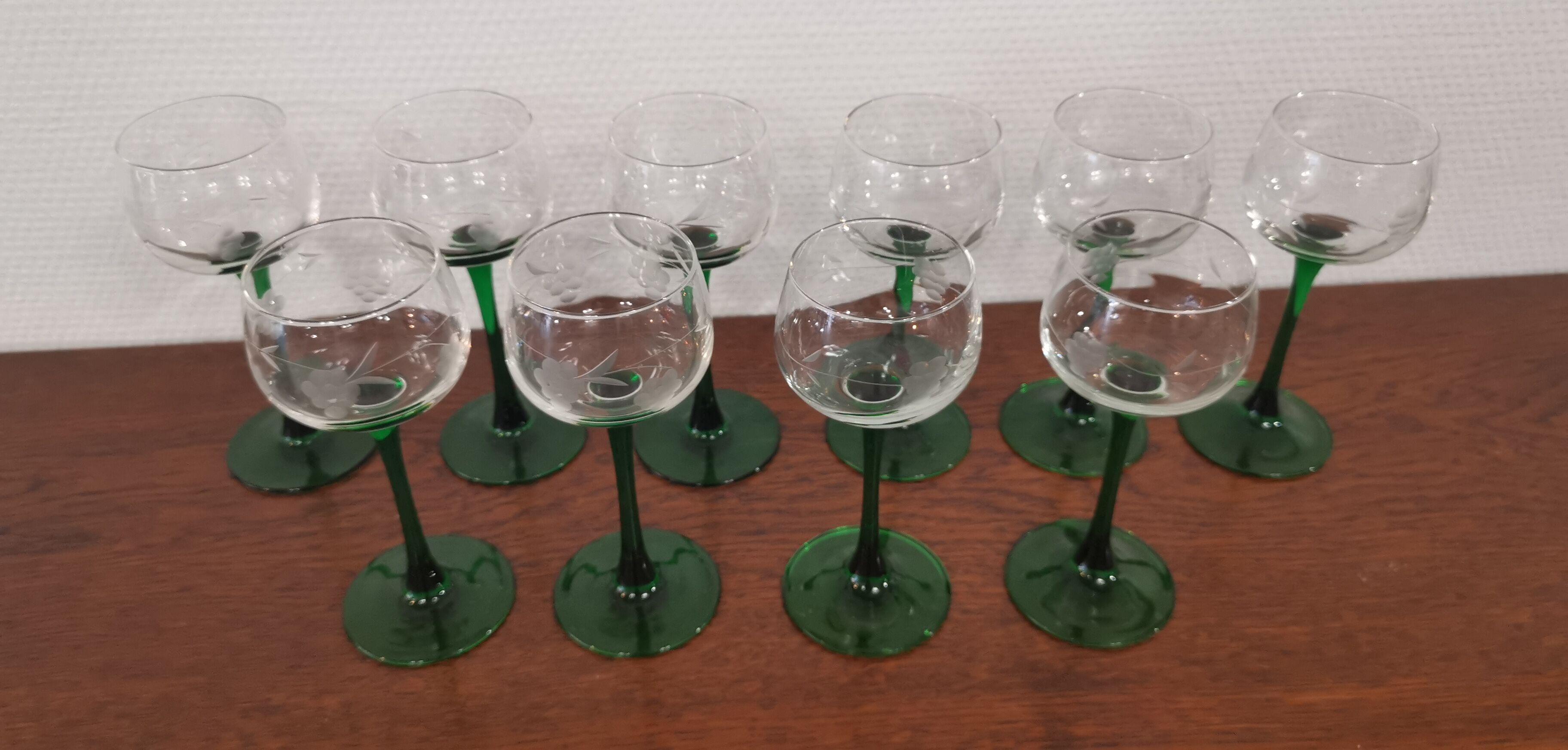 Lot of 10 Old green-stemmed wine glasses from Alsace Engraved vine decoration ARC crystal