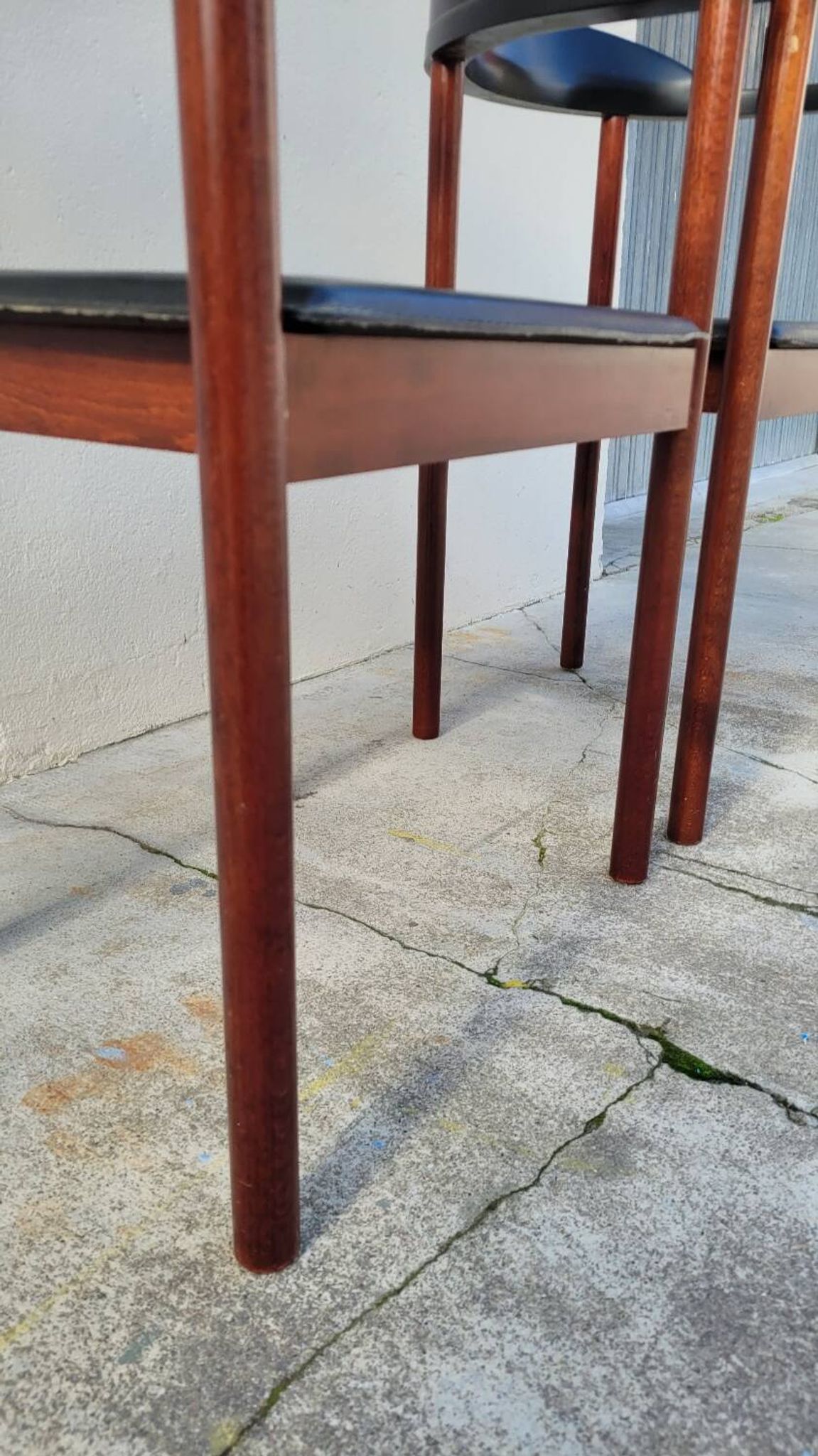 Pair of Scandinavian designer armchairs - 1970s