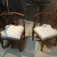 Paire de fauteuils de coin de style Louis XVI début 20ème