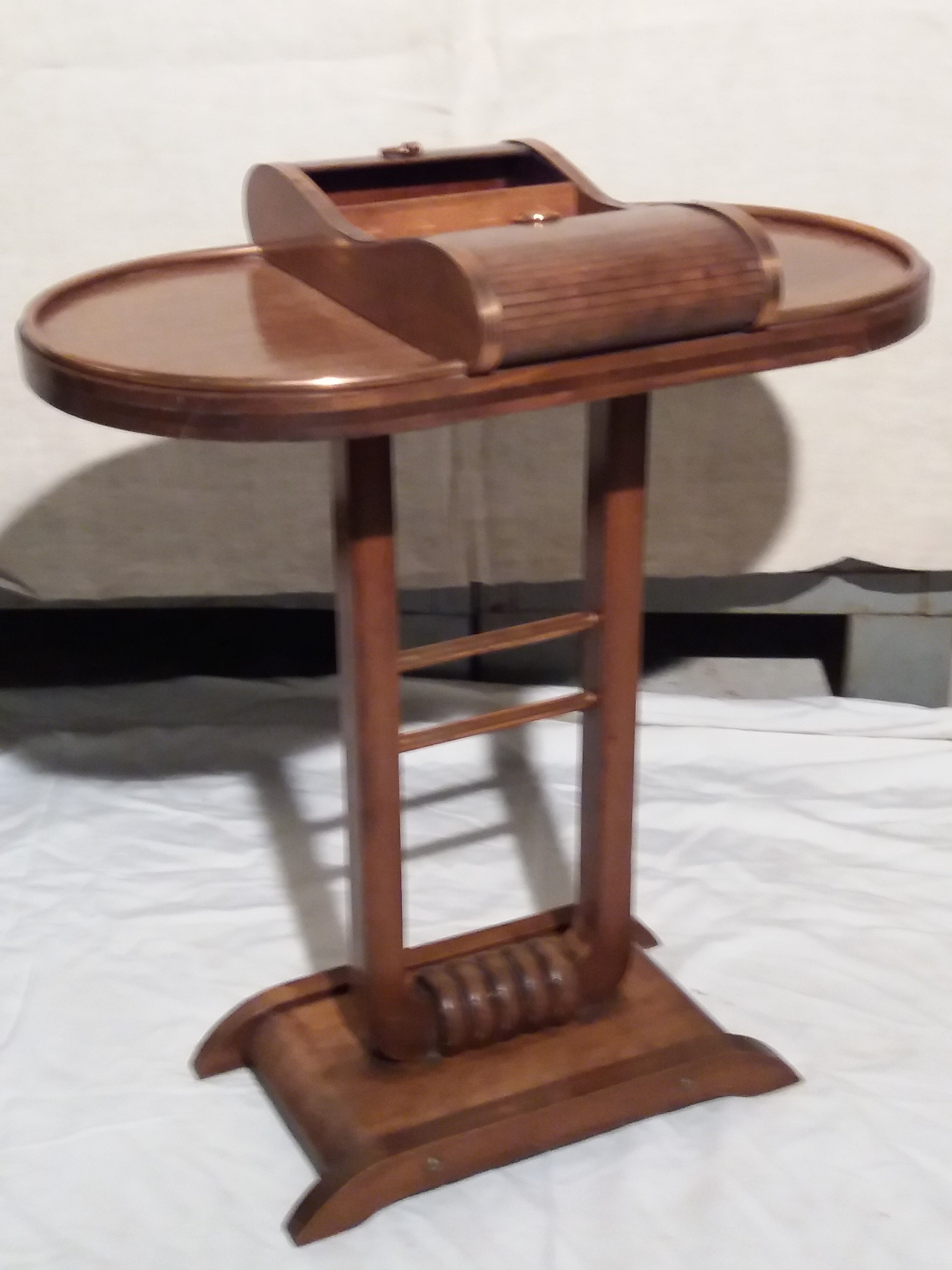 Table d'appoint des années 40