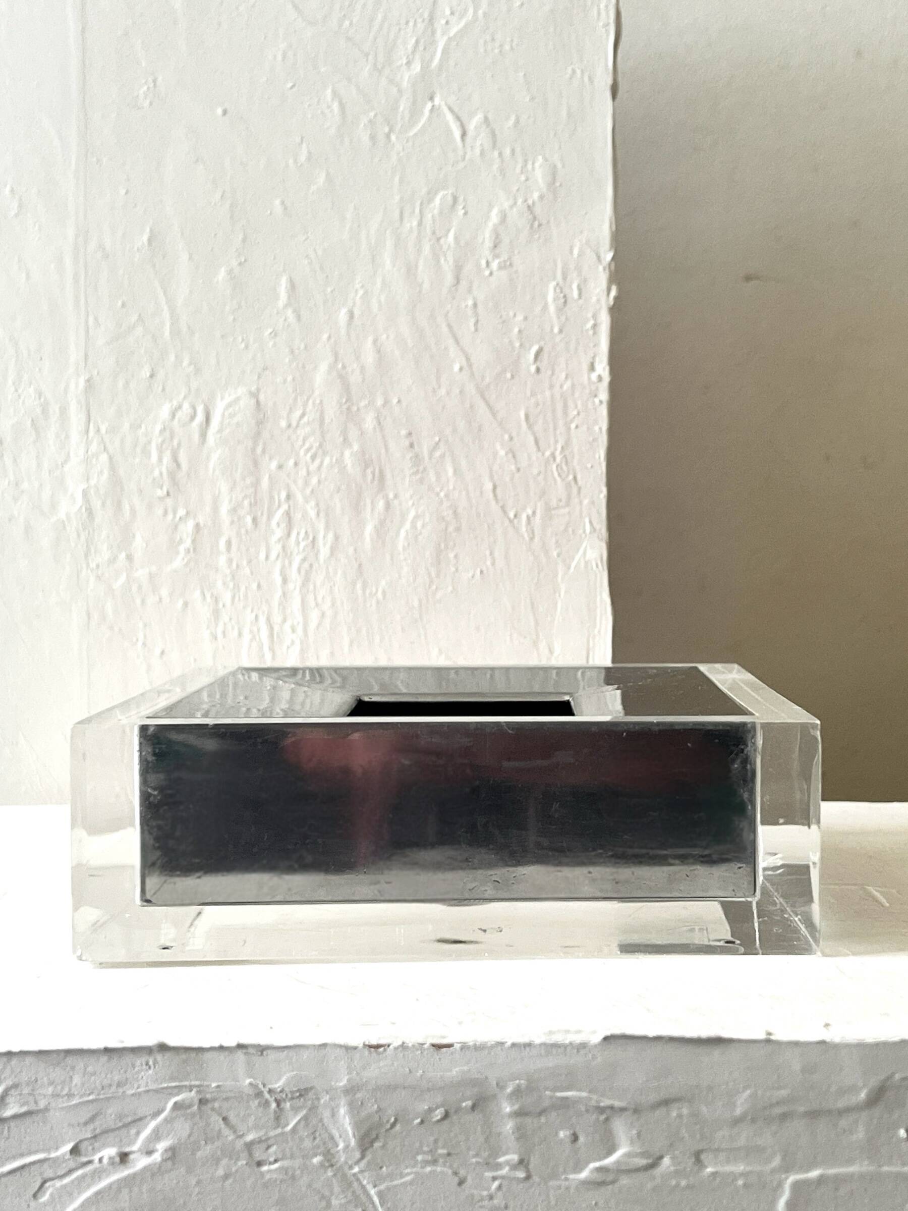 Cendrier design en Plexiglass et métal chromé, Guzzini 1970