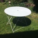 Folding twin-size 1950 vintage iron garden table