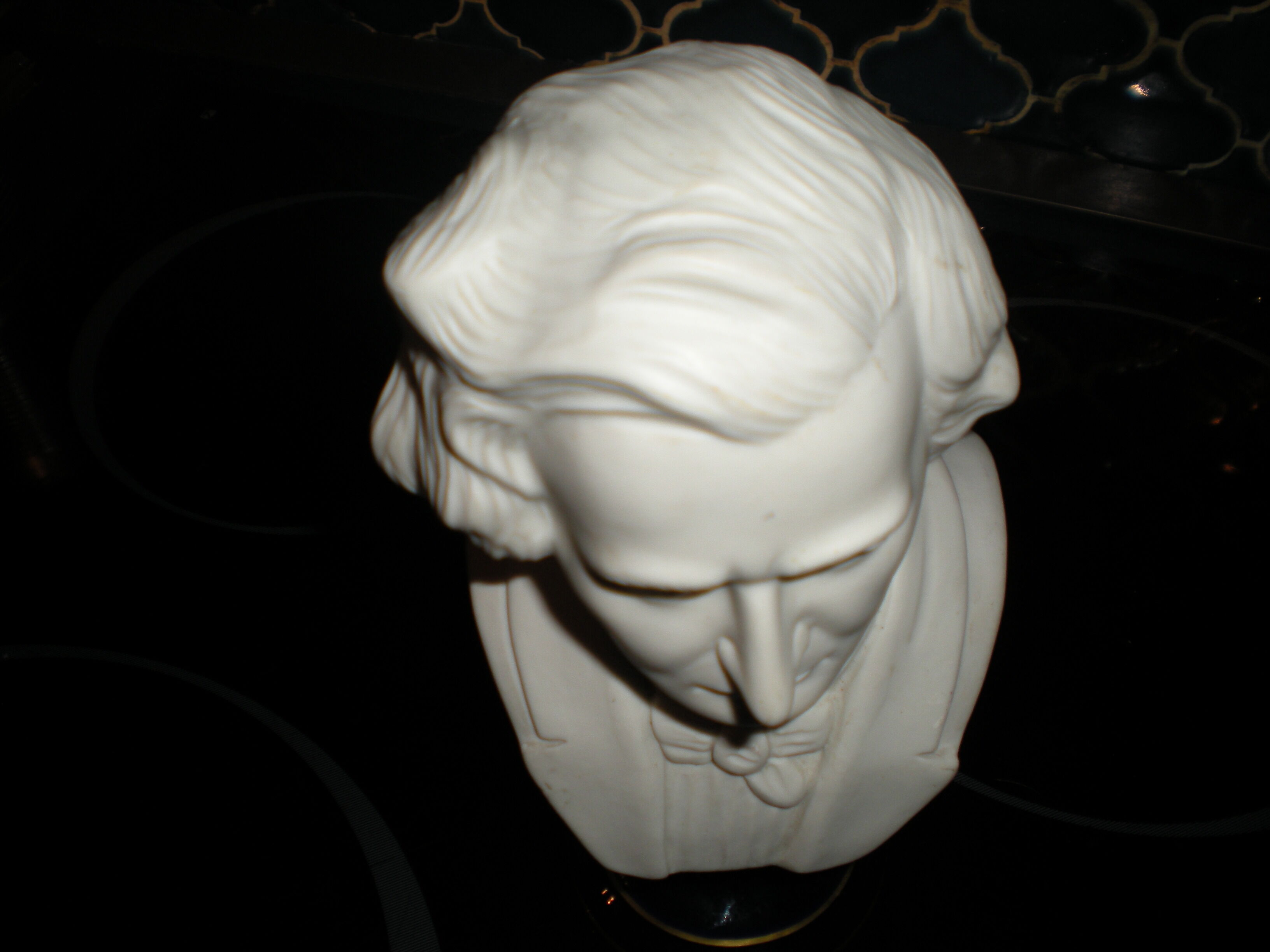 Bust limoges XlX century-signed